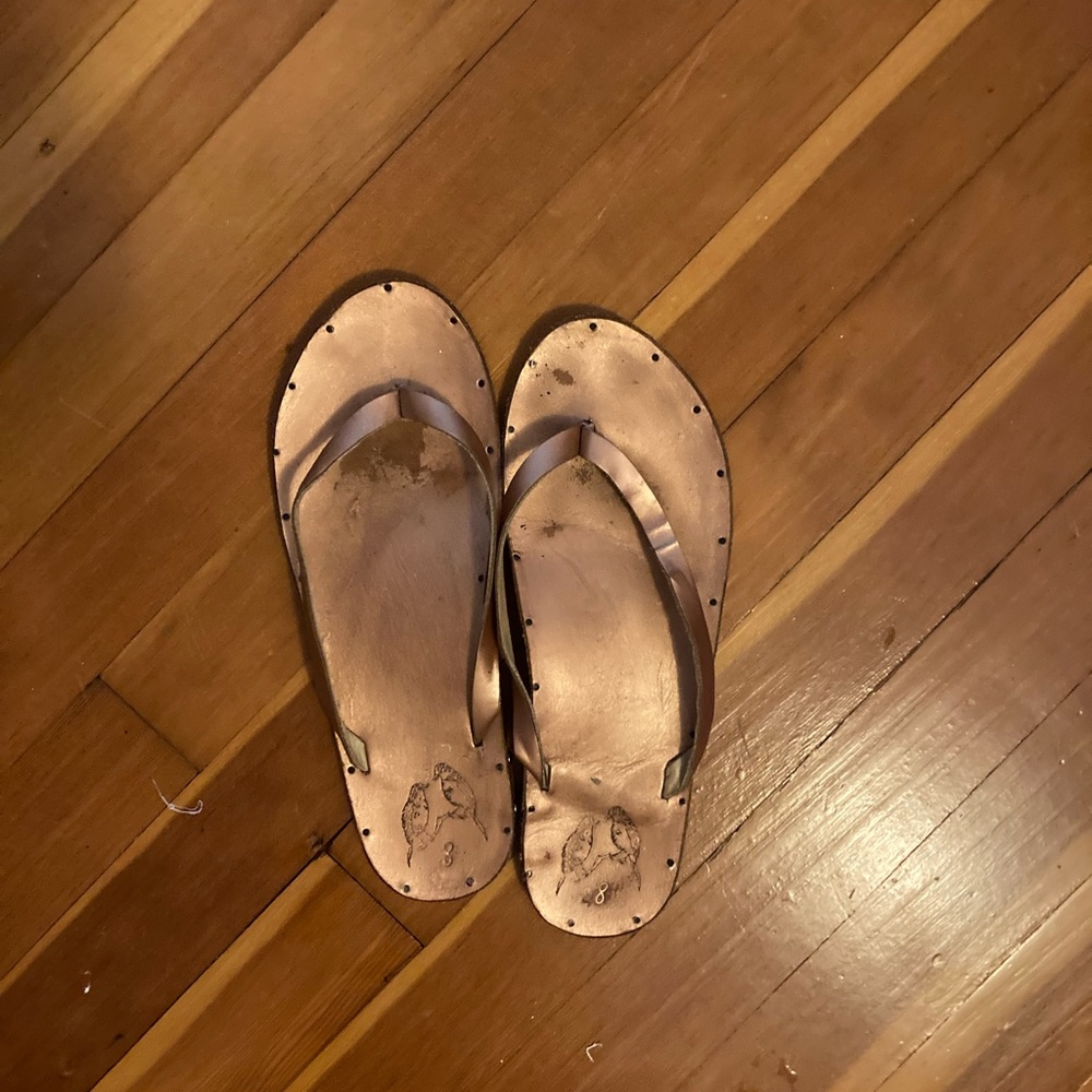 Beek flip flops
